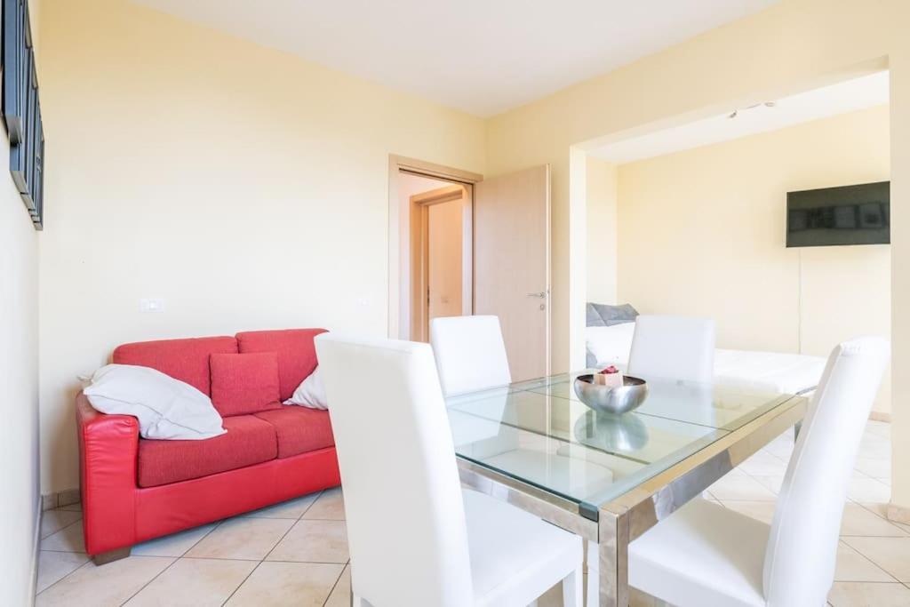 -Villa Emily- Parking, Garden & Wi-Fi Pise Extérieur photo